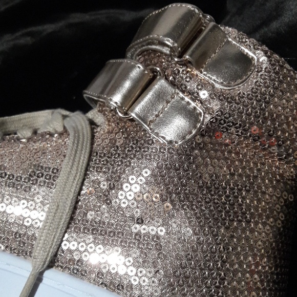 NEW Quipid Gold Sequin hi top Sneakers 6.5m - Picture 7 of 8